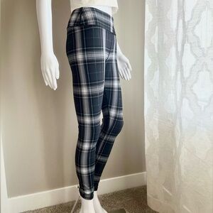 Alo Highwaist Vapor Legacy Plaid Leggings, Small